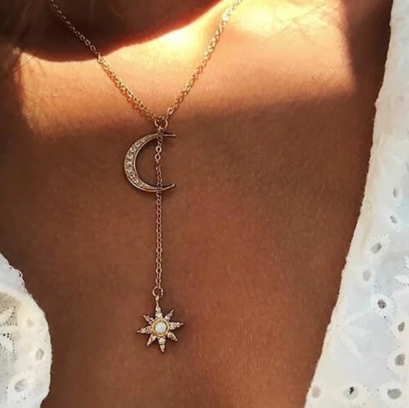 Jewelry - 🍁4/$25🍁 Silver Boho Moon Star Pendant Necklace